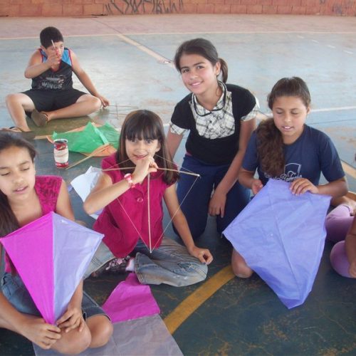 Projeto Esporte Social – Oficina de Pipas mobiliza os alunos no Projeto