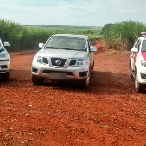 Camionete roubada em Santa Cruz das Palmeiras é localizada na área rural de Porto Ferreira