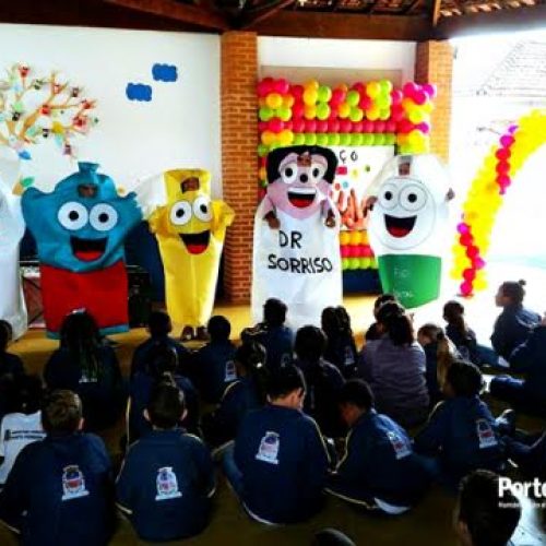 Alunos do ensino fundamental terão apresentação de teatro do projeto Sorrindo para o Futuro