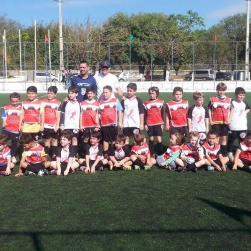 Escola de Futebol do Clube de Campo realiza amistosos com Projeto Garoto Nota 10