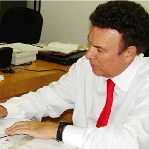 Deputado Campos Machado pede sanção de Projeto que proíbe testes em animais