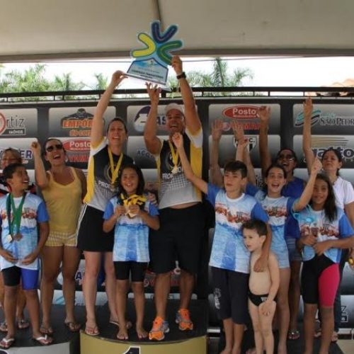 Natação do P.F.F.C. é pentacampeã do Troféu Amigos da Natação