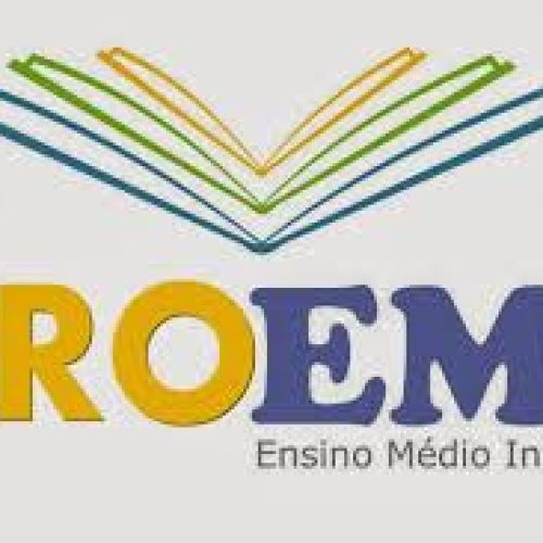 Programa incentiva escolas de ensino médio a oferecerem uma educação inovadora