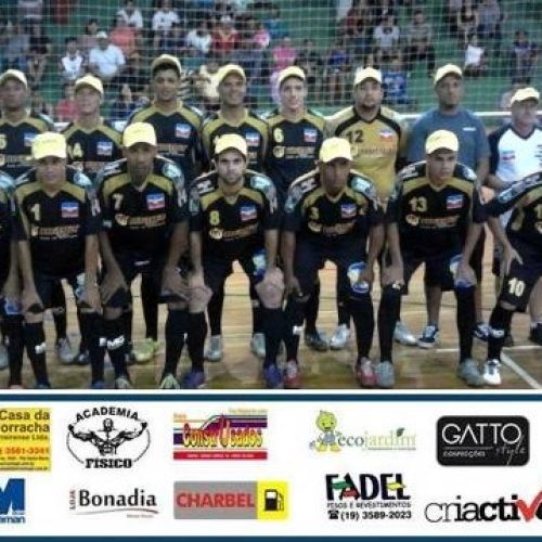 Copa Record de Futsal: Porto Ferreira empata em São João e está a um passo do título