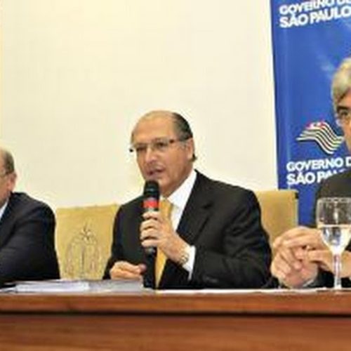 Alckmin propõe reajuste de até 40% para servidor da Saúde
