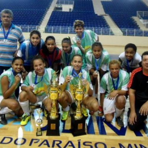 Futsal feminino: equipe sub 19 do C.A. Ferreirense é vice-campeã do Campeonato Regional