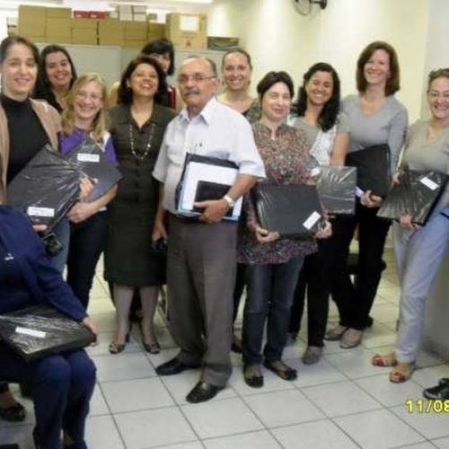 Escolas municipais de ensino fundamental recebem notebooks