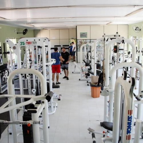 Diretoria do Clube de Campo das Figueiras adquire novos equipamentos para a Academia