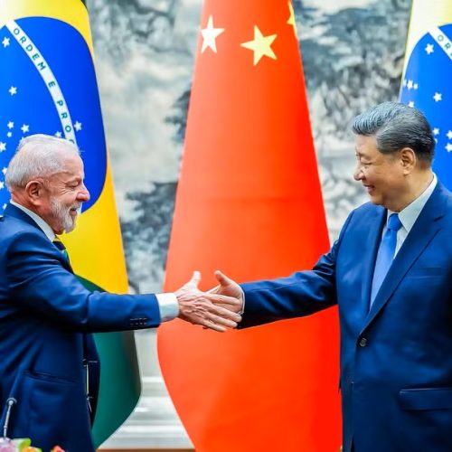 China sai em defesa do Brasil e reforça apoio a Lula contra interferência externa