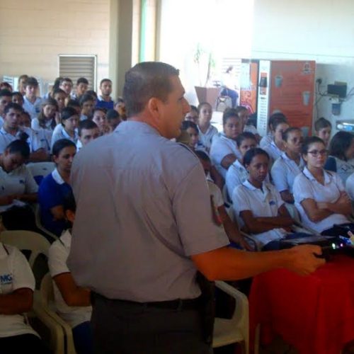 PM realiza palestra de conscientização no trânsito para funcionários da Mar-Girius