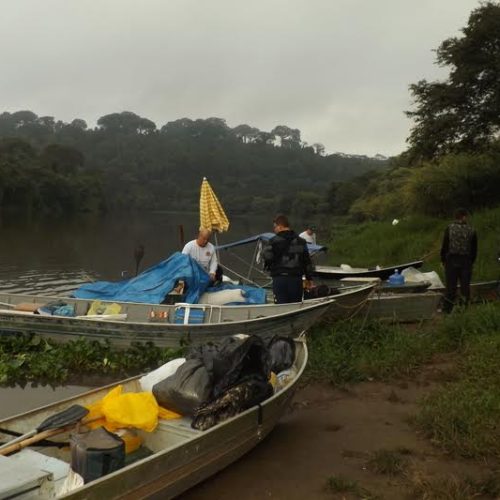 Associação dos Canoeiros realiza navegação a remo nas águas do rio Mogi Guaçu