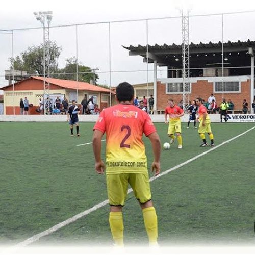 Definidas as equipes semifinalistas do Torneio Master 30 Anos do Porto Ferreira Futebol Clube