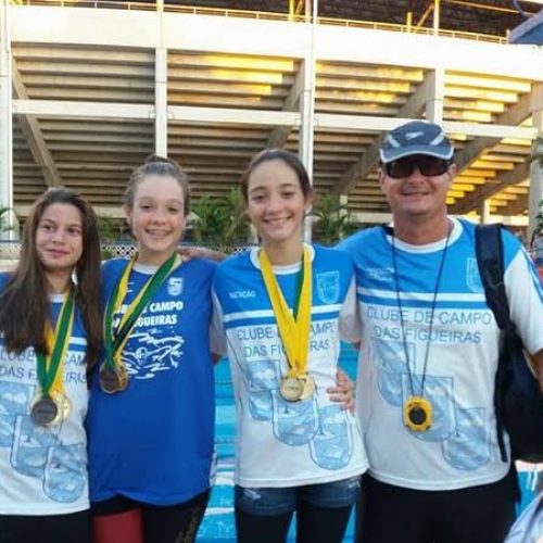 Equipe de natação do Clube de Campo traz medalhas de torneio da FAP em Araraquara