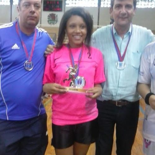 Sub-11 feminino da Escolinha de Futsal Menor Garoto(a) Nota 10 é Campeão pela Liga Ferreirense