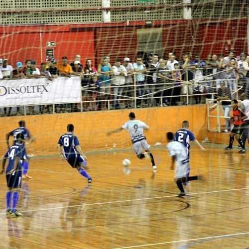 Taça EPTV de Futsal: Porto Ferreira vence Ibaté em casa e aguarda definição na quinta-feira