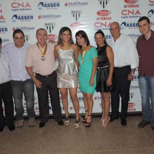 Departamento de esportes do P.F.F.C. homenageia alunos e atletas que se destacaram em 2013