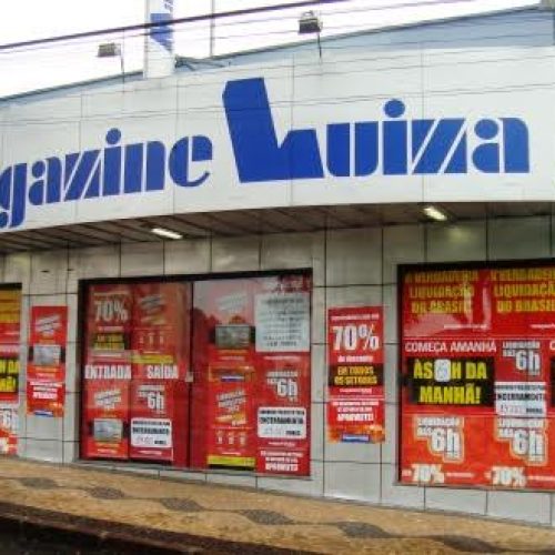 Dois homens assaltam loja no centro de Descalvado; moto utilizada foi encontrada abandonada