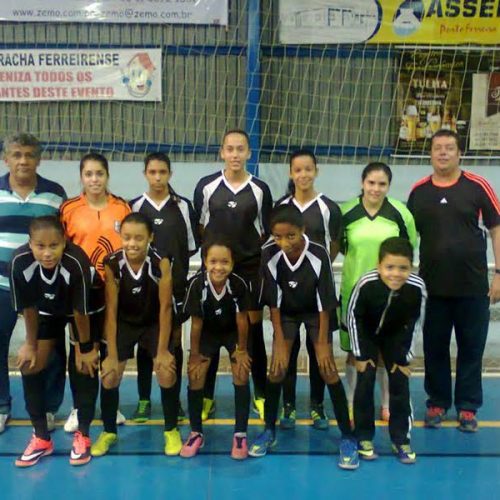 Futsal feminino: sub-15 do C.A. Ferreirense goleia equipe de Espírito Santo do Pinhal