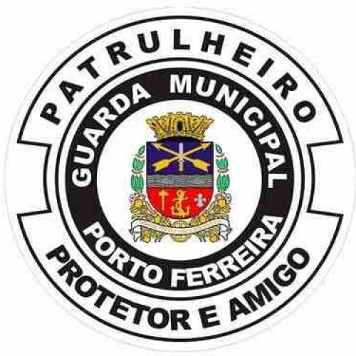 GCM: adolescente em fuga choca-se contra o muro de uma residência