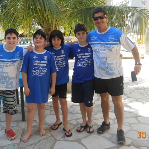Nadadores do Clube de Campo conquistam várias medalhas em competição realizada em Ribeirão Preto