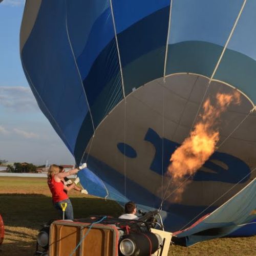 Competidores começam os treinos para o 21º Campeonato Mundial de Balonismo