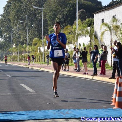 Porto Run movimenta manhã de domingo em Porto Ferreira