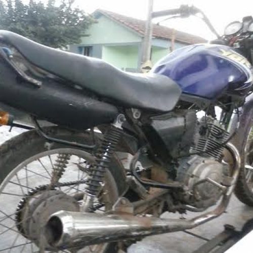 PM localiza moto Yamaha sem placa de identificação e numerações suprimidas com menor