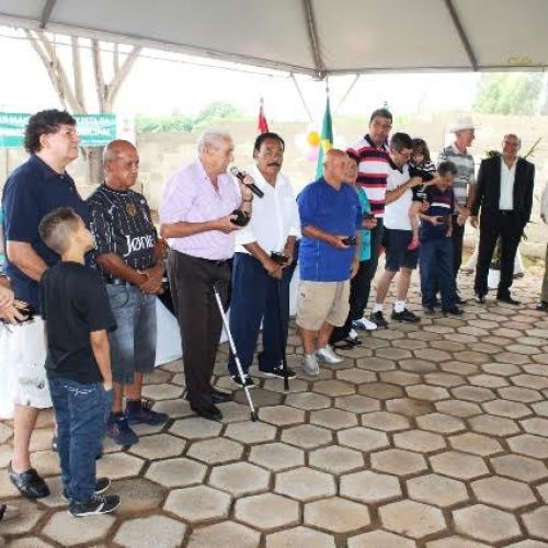 Com presença do ministro do Esporte, Administração entrega obras de revitalização de estádio