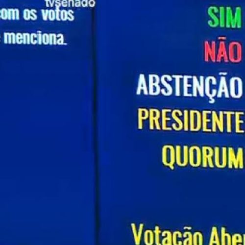 Por 55 a 22 votos, Senado abre processo de impeachment e afasta Dilma Rousseff