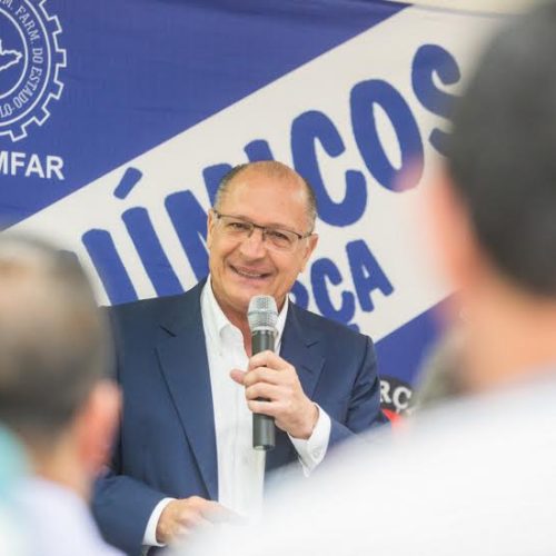 Medicamentos genéricos podem ficar mais baratos a partir desta quinta