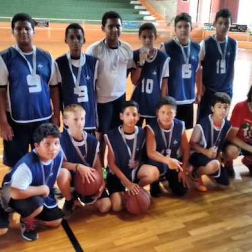Jogos Escolares tiveram finais de basquete, vôlei e futsal