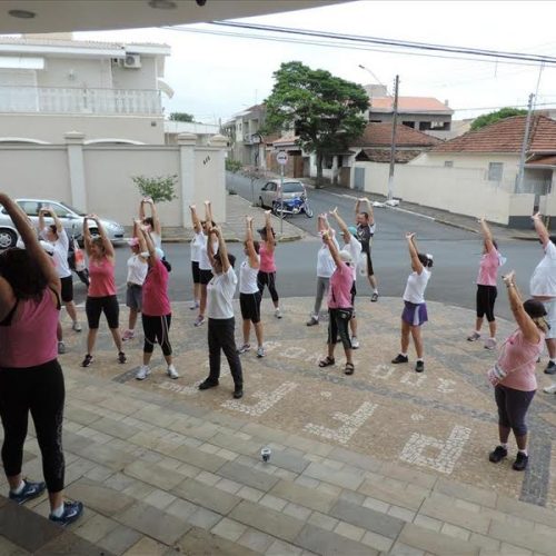 P.F.F.C. realiza “Caminhada da Prevenção do Câncer de Mama”