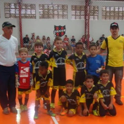 Duas derrotas e uma vitória marcaram a participação do Futsal Menor da MarGirius na Copa Sesi 2015