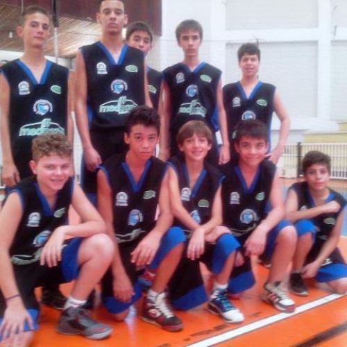 Basquete menor de Porto Ferreira participa de jogos pela Copa Difusão