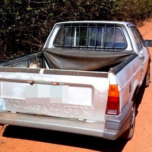 Saveiro furtada em Santa Rita é localizada na área rural de Porto Ferreira