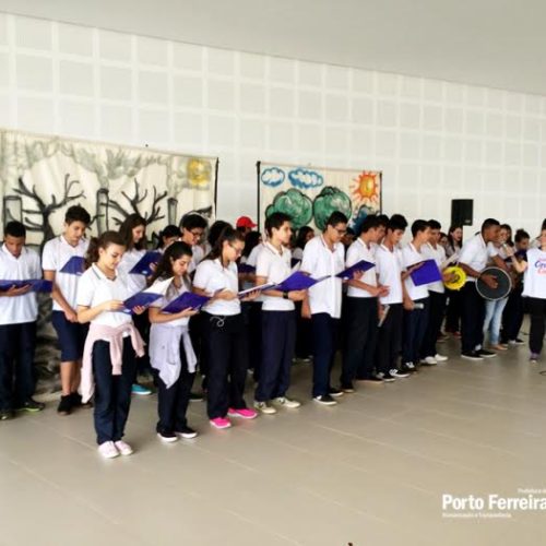 Alunos da escola Noraide Mariano participaram do Circo da Ciência na UFSCar