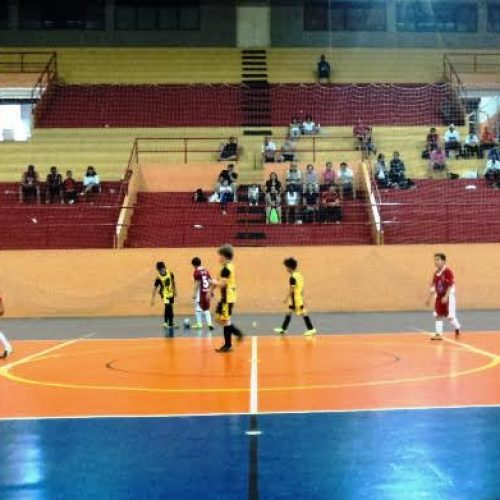 Futsal menor: após semifinais em Pirassununga, Porto Ferreira sedia finais da Liga Riopardense
