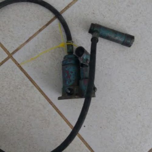 Homem é detido pela PM no Jardim Anésia de posse de macaco hidráulico de origem suspeita