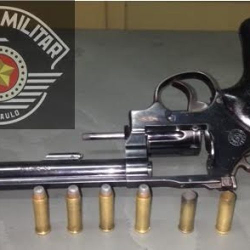 Policiais localizam arma de fogo na Vila Sibila