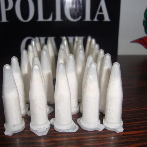 Polícia Civil apreende pinos com cocaína localizados no bairro Cristo Redentor