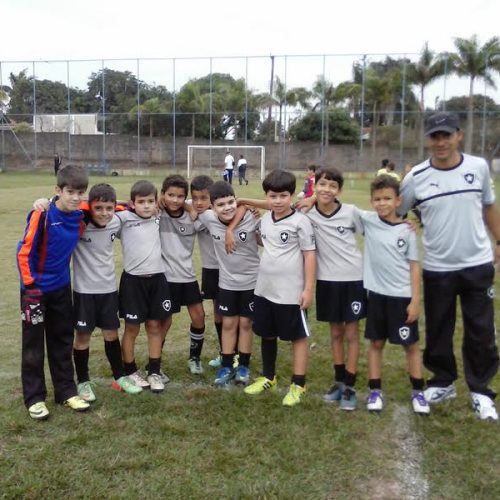Escola de Futebol do Botafogo realiza Festival de Futebol Menor