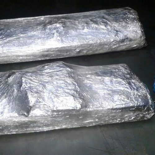 Homem é preso e menor apreendido pela PM em fragrante de tráfico de drogas