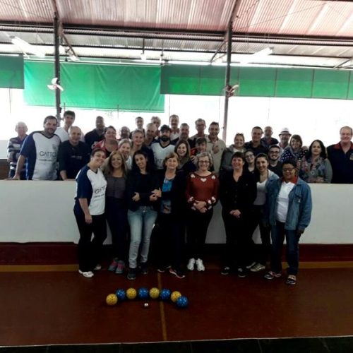 Dezoito casais disputaram torneio de bocha no Clube de Campo das Figueiras