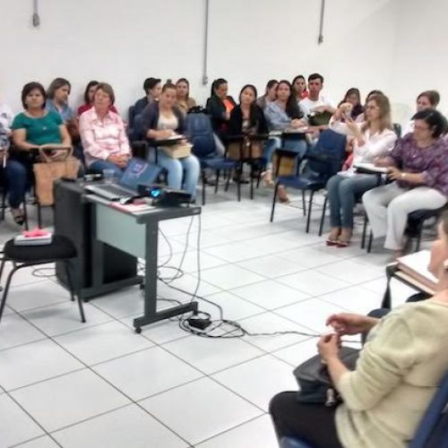Professores da rede pública municipal tiveram palestra no retorno às aulas do segundo semestre