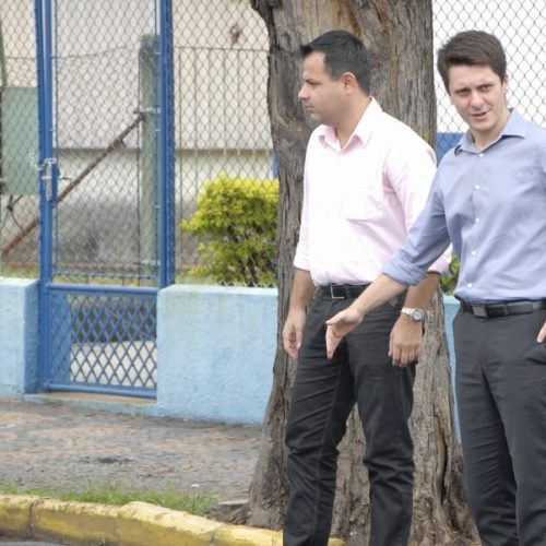 Élcio Arruda solicitou recapeamento de várias ruas de Porto Ferreira