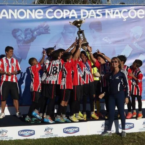 Escola de Futebol do Clube de Campo/Botafogo é 2ª colocada na Copa das Nações da Danone
