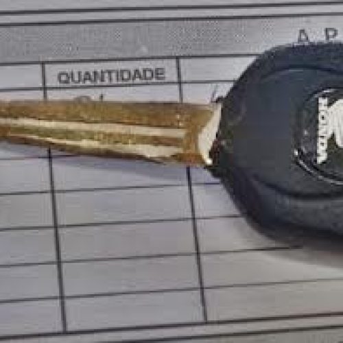 PM aborda quatro indivíduos que estavam de carro pelo Porto Seguro e encontra chave tipo “mixa”