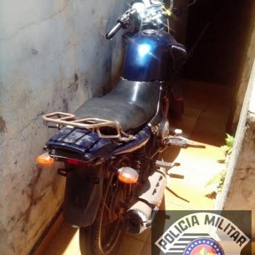 Adolescente de 16 anos com moto furtada é apreendido pela PM de Porto Ferreira