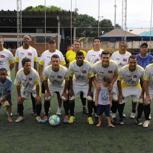 Furia Negra/Rodonaves/B2B/ Unicred é o Campeão do Torneio Másters 30 Anos do P.F.F.C.