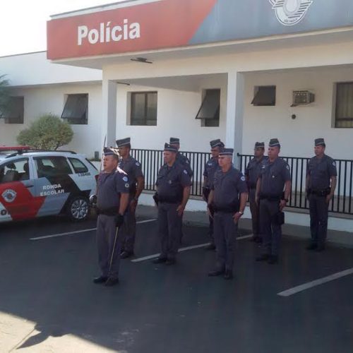 Quartel da PM em Porto Ferreira presta homenagem a policial morto em serviço